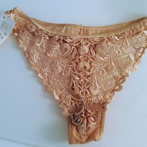 Lise Charmel Giupure Lace Thong- Size Small